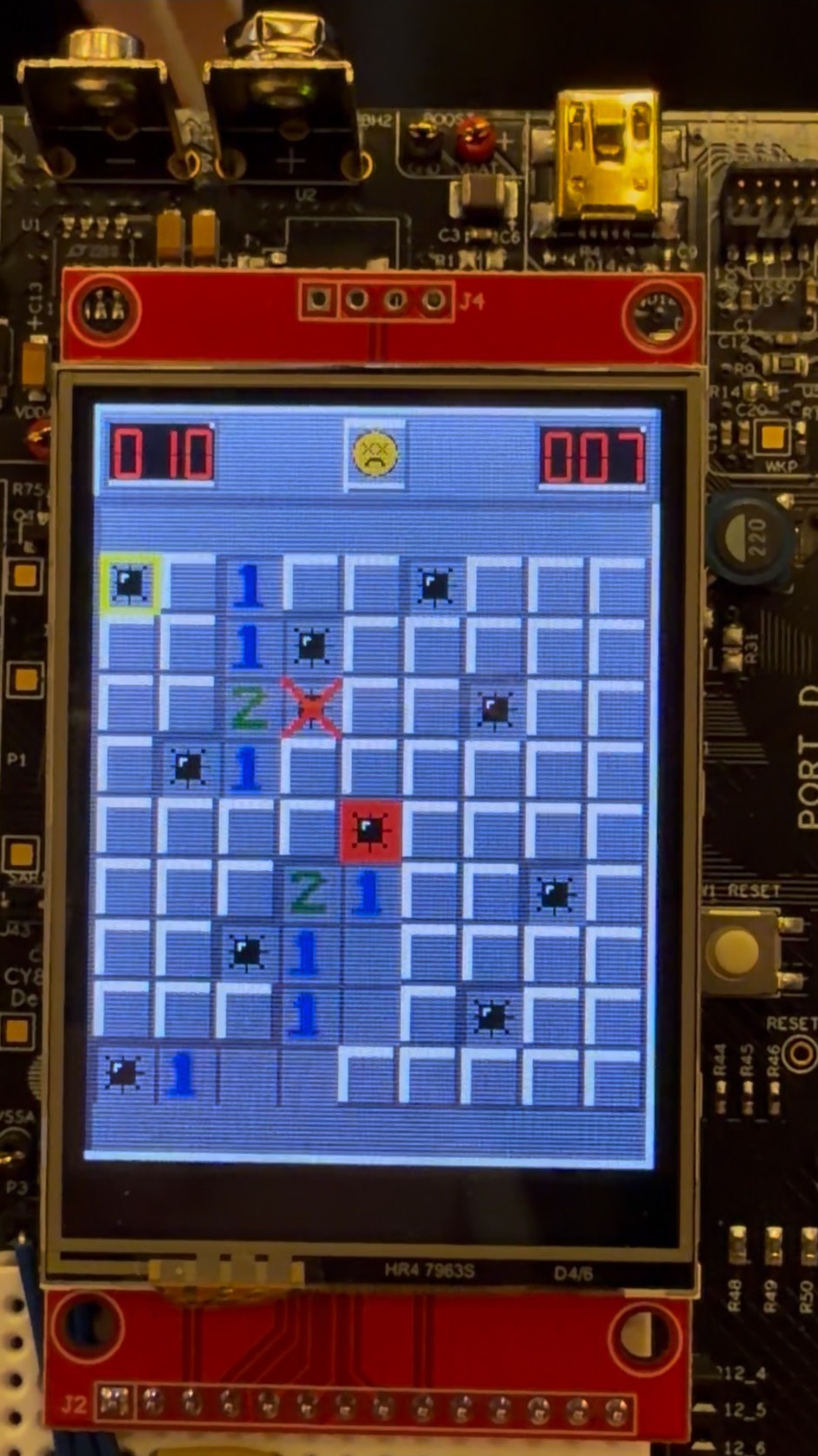 Loss rendering distinguishes the detonated mine from incorrect flags.